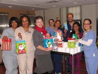 Gift Bags for the homeless PAH SCC 003